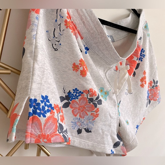 NWOT Old Navy Grey Sweat Shorts with Neon Floral Print & Adjustable Waistband XL - Picture 2 of 3